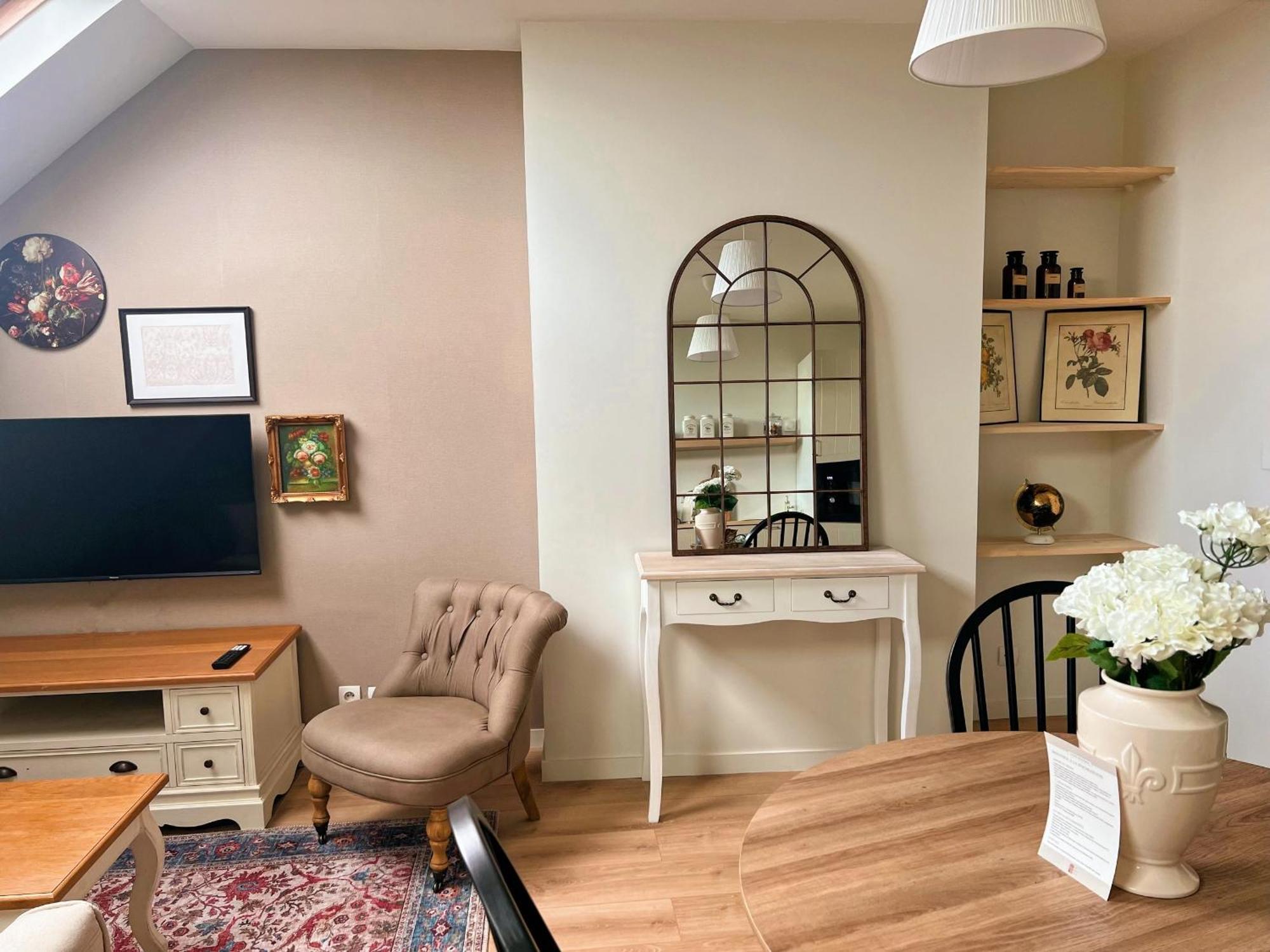 The Brick House - Appartement Renoir ลาโรช-กูยง ภายนอก รูปภาพ